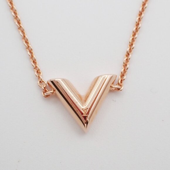 LOUIS VUITTON Logo Essential V Bracelet Rose Gold Italy M80138 33RF464 - Picture 16 of 16